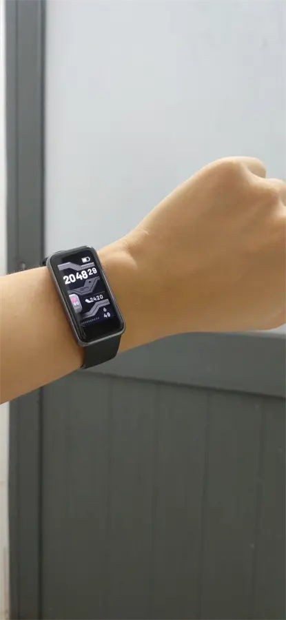 Khách hàng review Vòng đeo tay thông minh realme Band 2 Đen 15