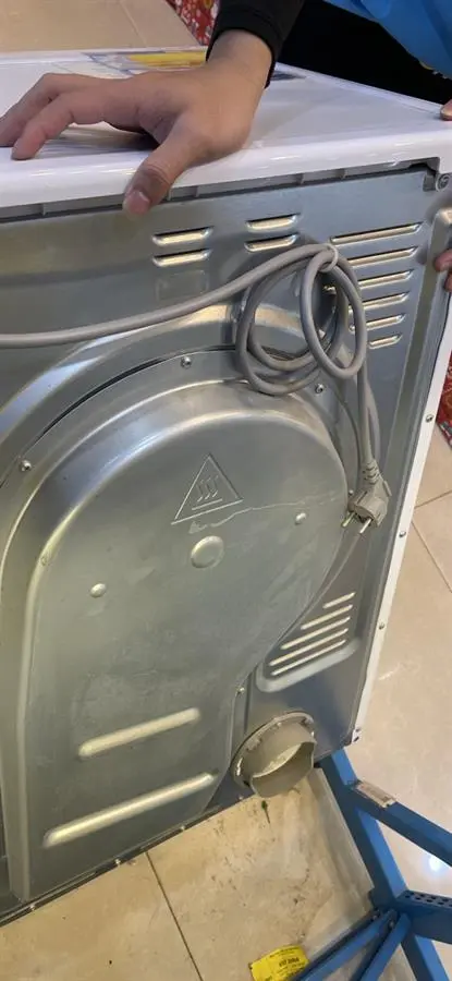 Khách hàng review Máy sấy thông hơi Electrolux UltimateCare 8.5 kg EDV854N3SB 6