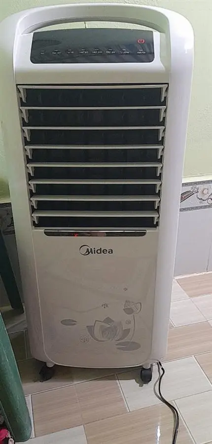 Khách hàng review Quạt điều hòa Midea AC200-19WV 100W 10