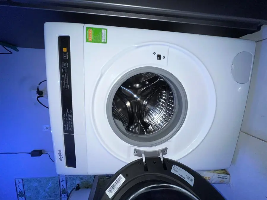 Khách hàng review Máy giặt Whirlpool FreshCare Inverter 8 kg FWEB8002FW 7