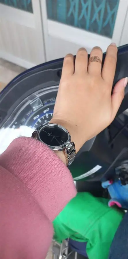 Khách hàng review Đồng hồ TITAN 35 mm Nữ 2480SM02 1