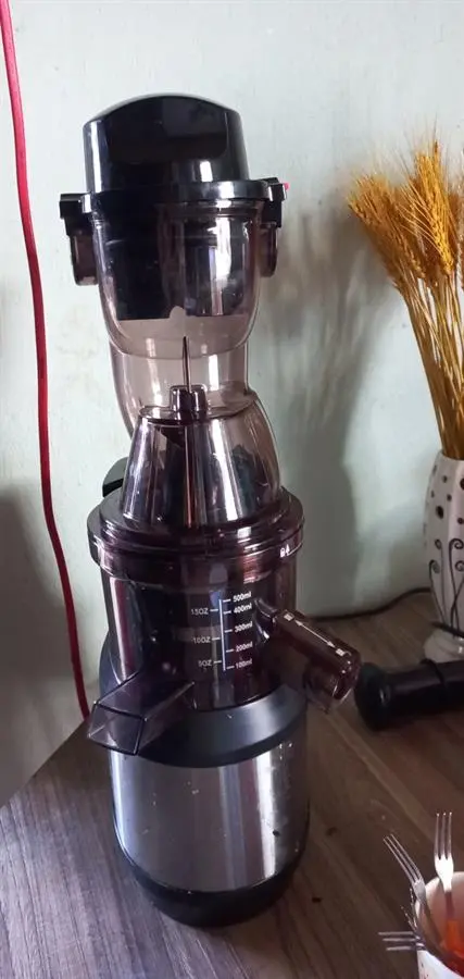 Khách hàng review Máy ép chậm Hafele JE230-BL (535.43.531) 10