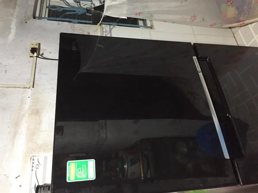 Khách hàng review Tủ lạnh Samsung Inverter 208 lít RT20HAR8DBU/SV 23