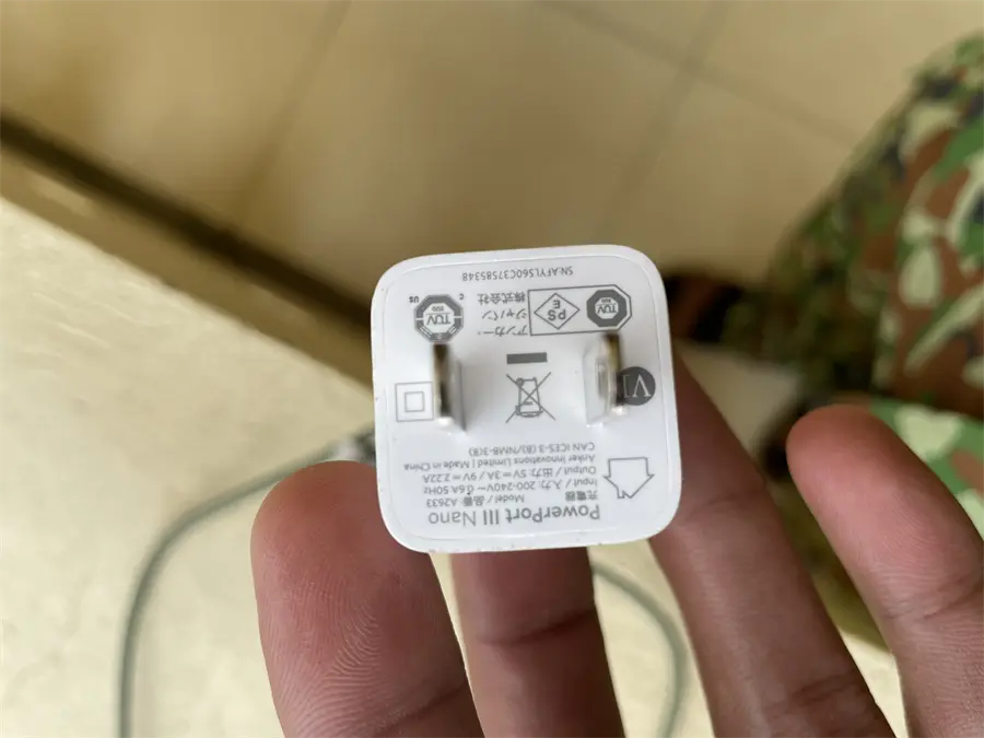 Khách hàng review Adapter Sạc Type C PD 20W Anker PowerPort III Nano A2633 19