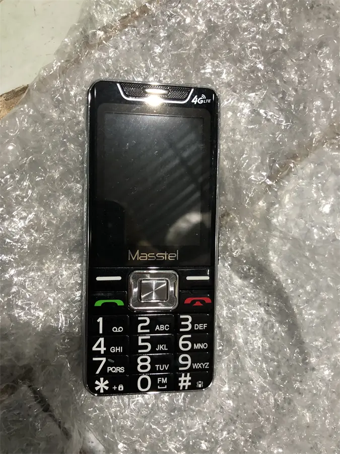 Khách hàng review Điện thoại Masstel IZI 55 4G 2