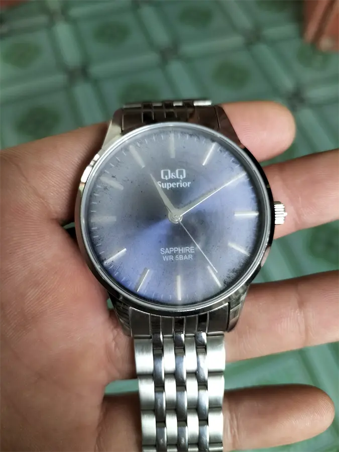 Khách hàng review Đồng hồ Q 2