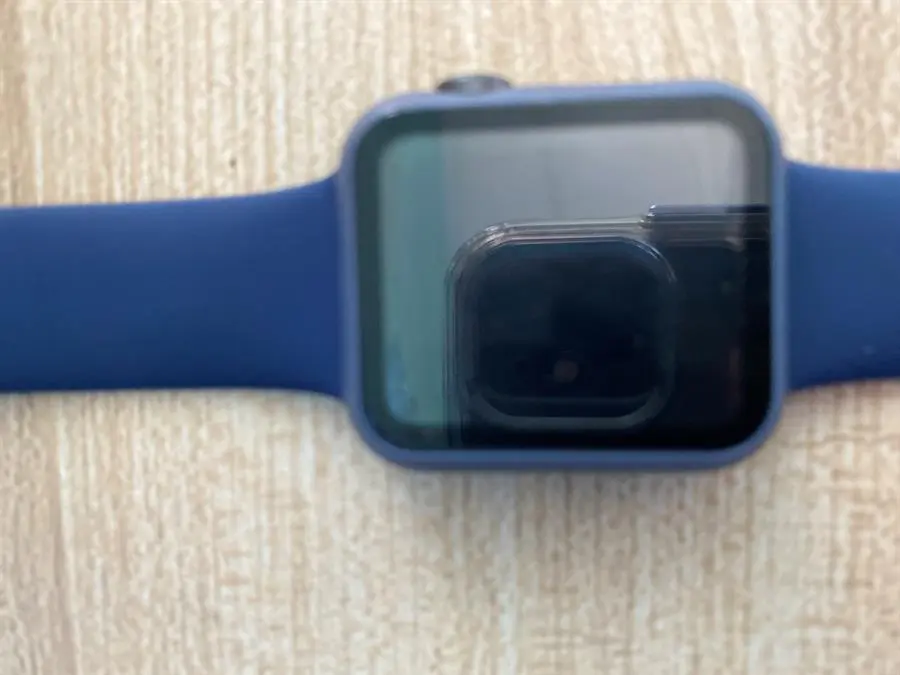 Khách hàng review Đồng hồ thông minh Apple Watch S3 GPS 38mm viền nhôm dây silicone 2