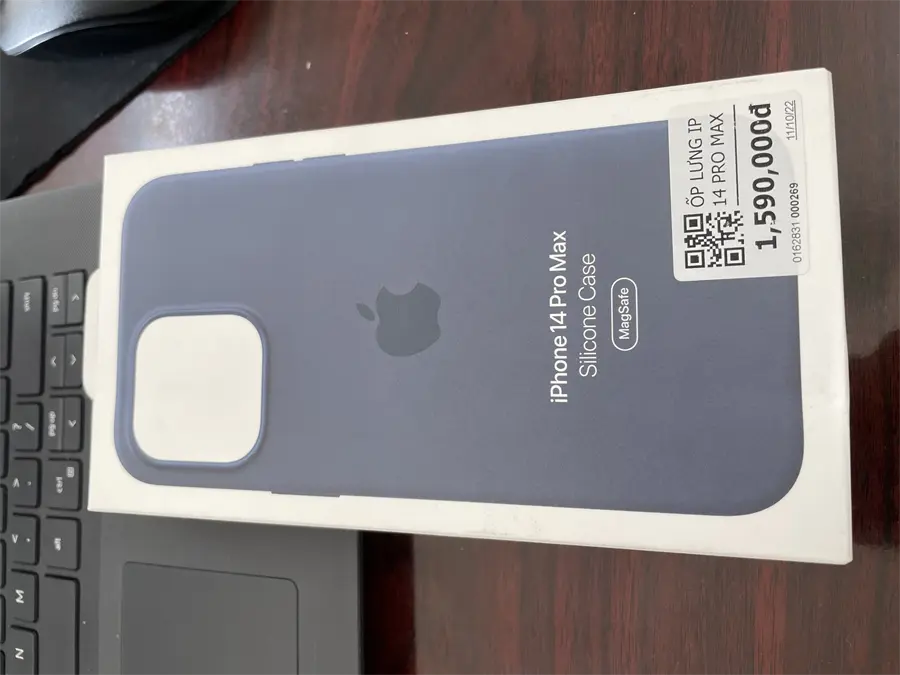 Khách hàng review Ốp lưng Magsafe iPhone 14 Pro Max Silicone Apple MPTQ3 Chính hãng 1