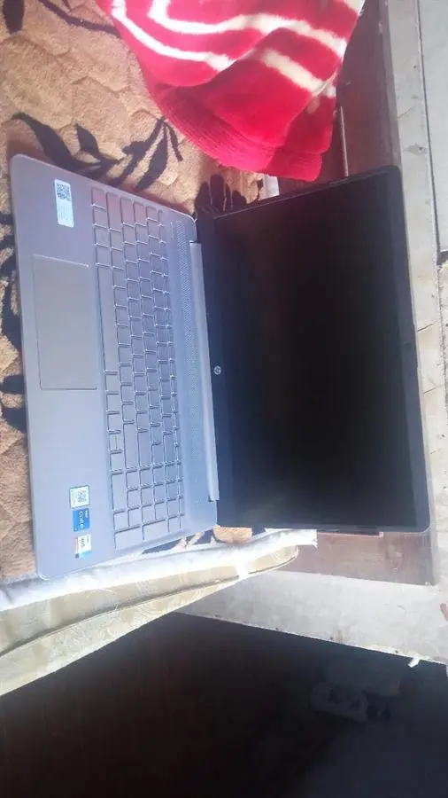 Khách hàng review Laptop HP 15s fq5077TU i7 1255U/8GB/512GB/Win11 (6K797PA) 2