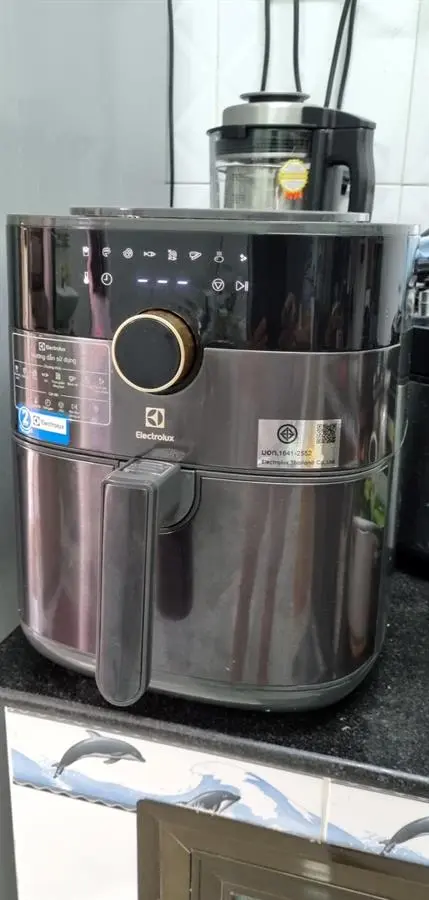 Khách hàng review Nồi chiên không dầu Electrolux 5 lít E6AF1-520K 1
