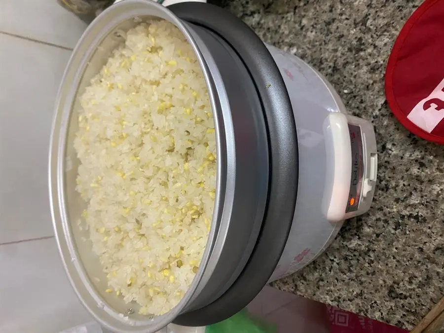 Khách hàng review Nồi lẩu điện Delites CBR45-90 4.5 lít 8