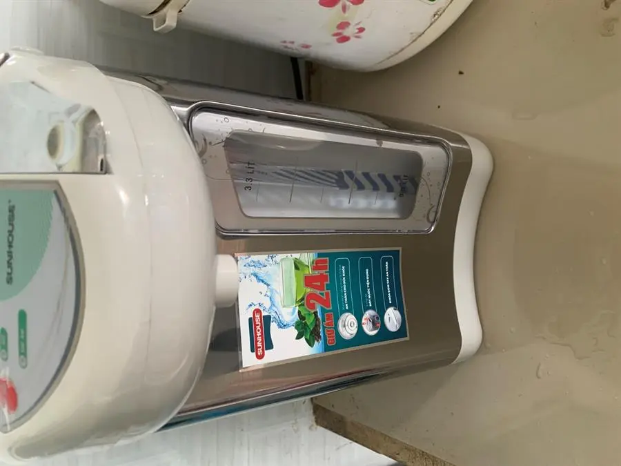 Khách hàng review Bình thủy điện Sunhouse SHD1533 3.3 lít 11