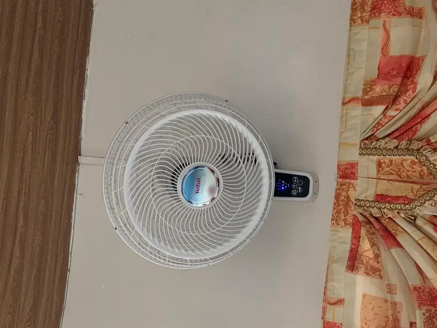 Khách hàng review Quạt treo tường Tefal 3 cánh Turbo Life VH657690 55W 1