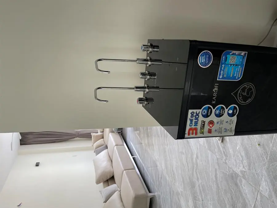 Khách hàng review Máy lọc nước RO nóng nguội lạnh Hydrogen Karofi KAD-D66 11 lõi 53