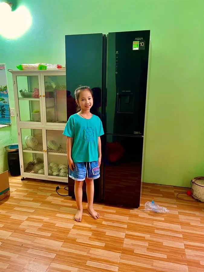 Khách hàng review Tủ lạnh Aqua Inverter 456 lít Multi Door AQR-IGW525EM GB 7