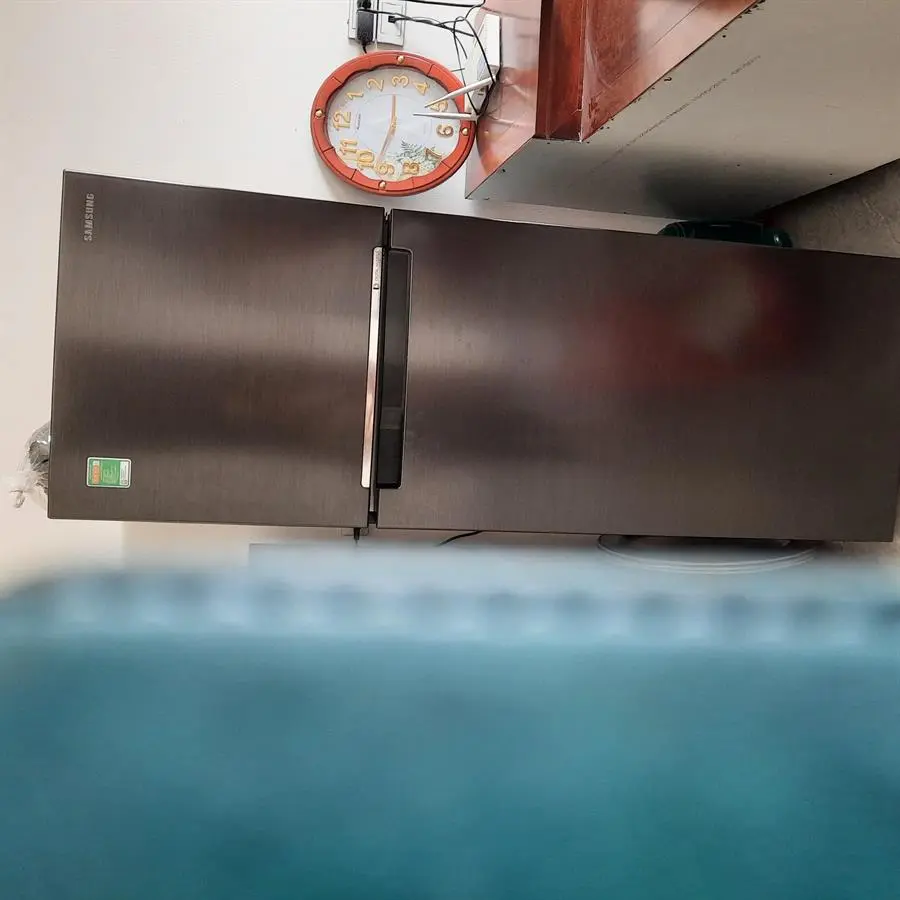 Khách hàng review Tủ lạnh Samsung Inverter 322 Lít RT32K503JB1/SV 4