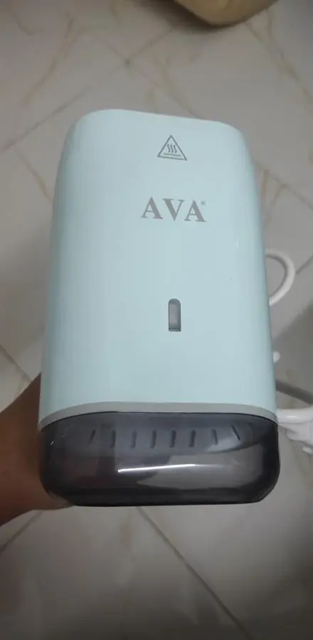 Khách hàng review Bàn ủi hơi nước cầm tay AVA HJ-3016 1400W 4