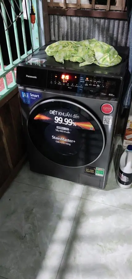 Khách hàng review Máy giặt Panasonic Inverter giặt 9.5 kg - sấy tiện ích 2 kg NA-V95FC1LVT 61