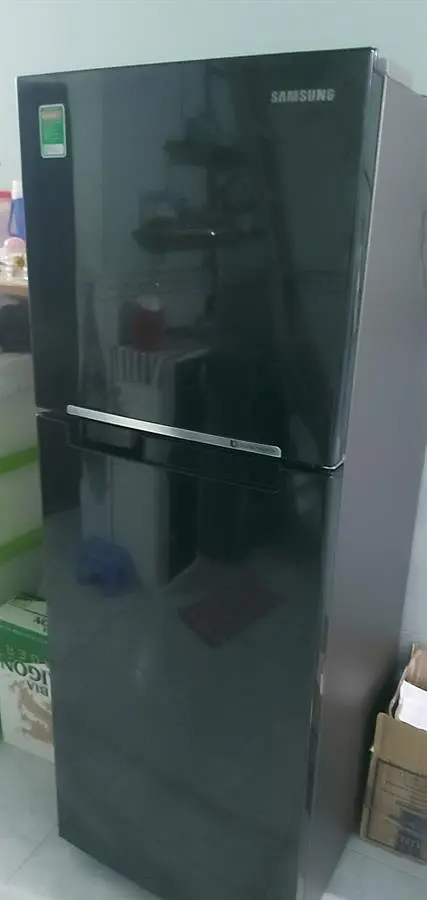 Khách hàng review Tủ lạnh Samsung Inverter 236 lít RT22M4032BU/SV 8