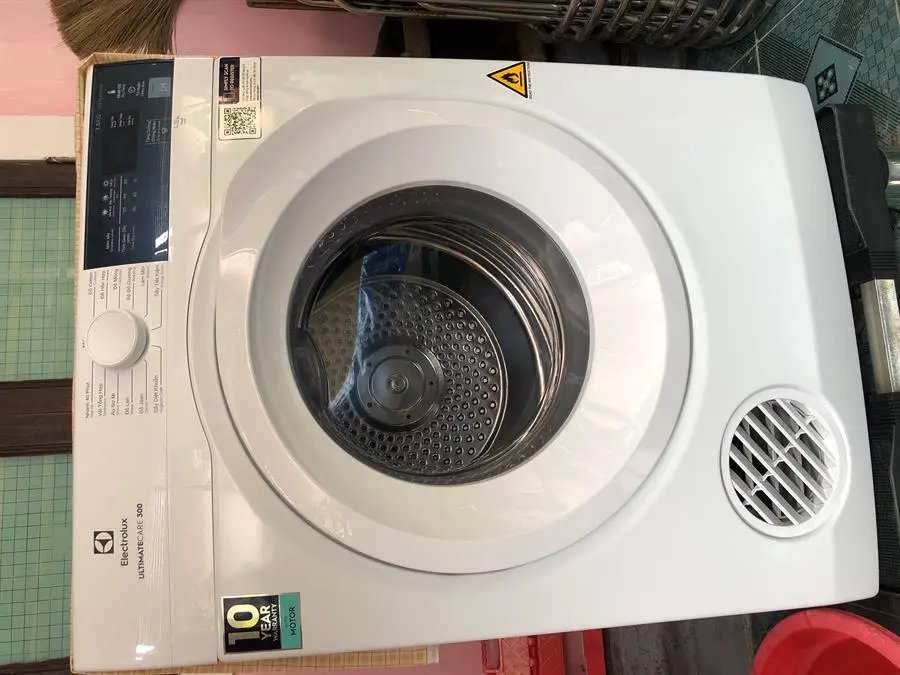 Khách hàng review Máy sấy thông hơi Electrolux UltimateCare 7.5 kg EDV754H3WB 12