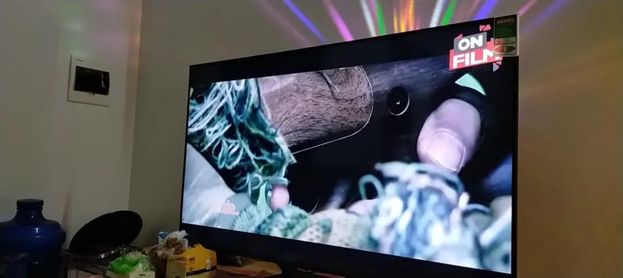Khách hàng review Smart Tivi QLED Samsung 4K 55 inch QA55Q65A 16