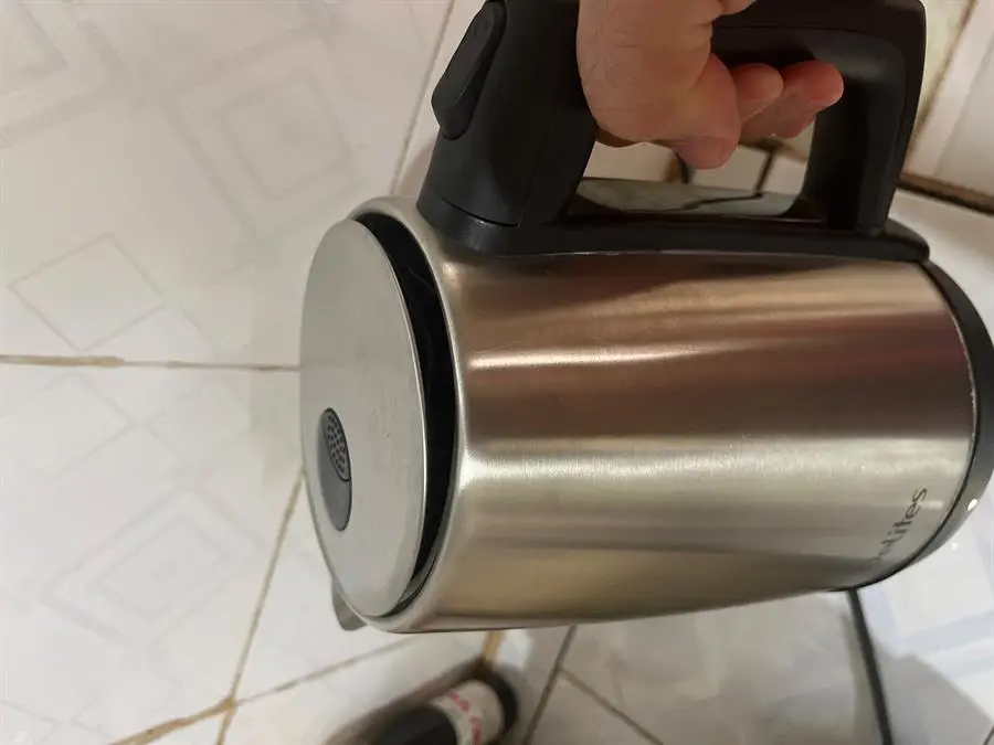 Khách hàng review Bình đun siêu tốc Delites 1.7 lít ST17S03 3