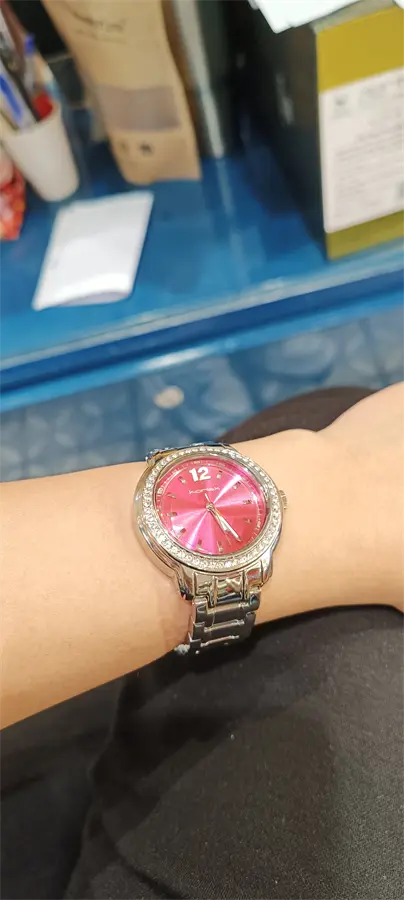 Khách hàng review Đồng hồ KORLEX 36 mm Nữ KS016-01 4