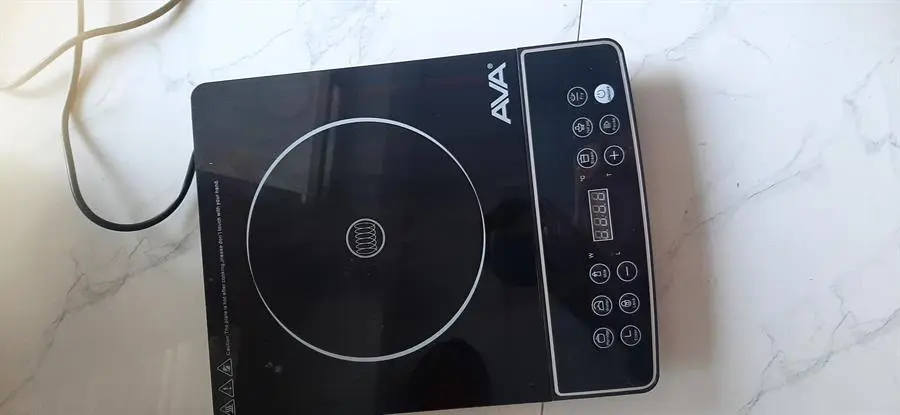 Khách hàng review Bếp từ AVA ALP-DC88 4