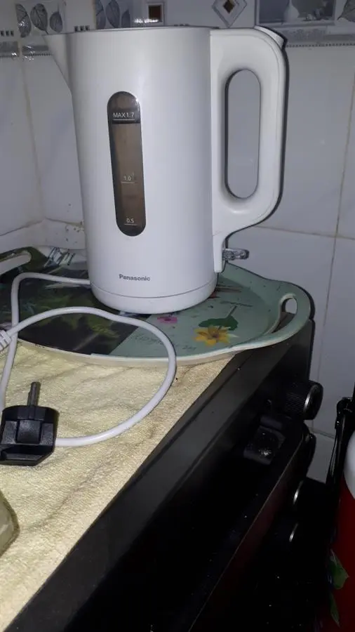 Khách hàng review Bình đun siêu tốc Panasonic 1.7 lít NC-K101WRA 1