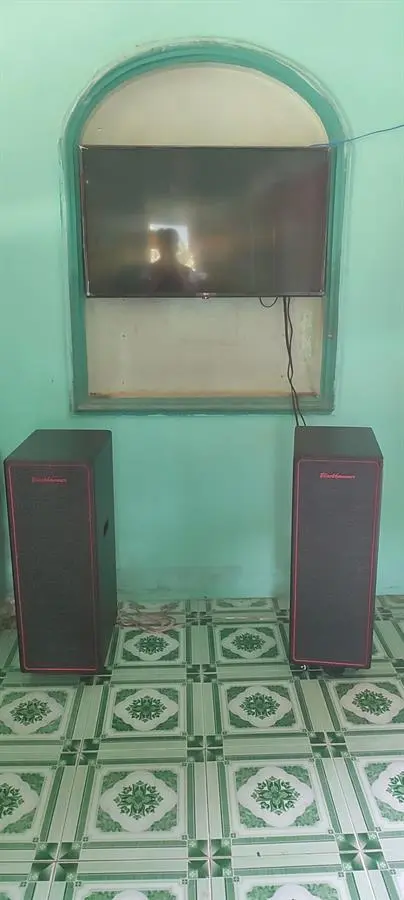 Khách hàng review Cặp loa điện karaoke BlackHammer BH-410 400W 3