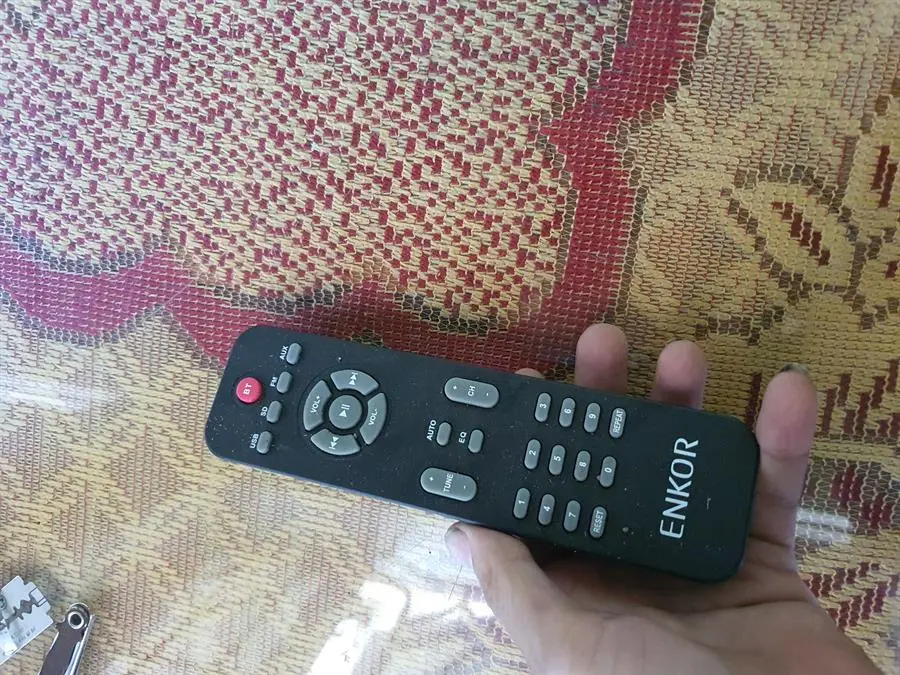 Khách hàng review Loa vi tính Bluetooth Enkor S2850 Nâu 19