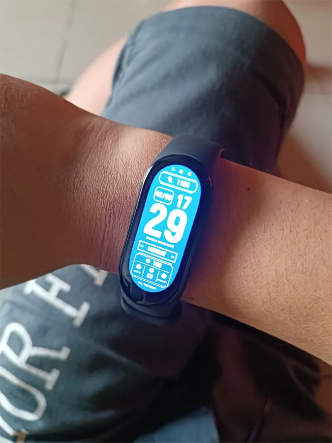 Khách hàng review Vòng đeo tay thông minh Mi Band 7 Đen 17