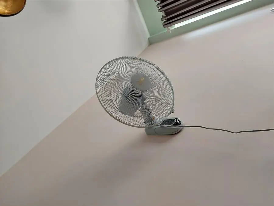 Khách hàng review Quạt treo tường Lifan 3 cánh TE-1688 50W 7