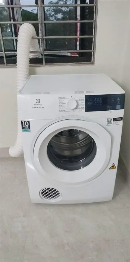 Khách hàng review Máy sấy thông hơi Electrolux UltimateCare 7.5 kg EDV754H3WB 10
