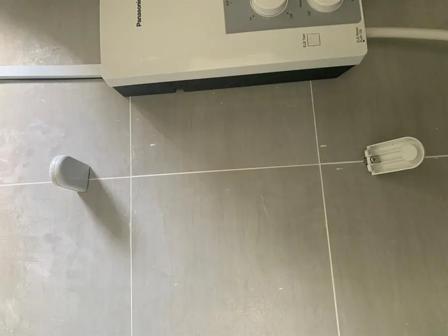 Khách hàng review Máy nước nóng trực tiếp Panasonic 4500W DH-4RL1VW 7