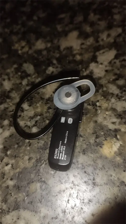 Khách hàng review Tai nghe Bluetooth 1 Bên Mozard LE003 6