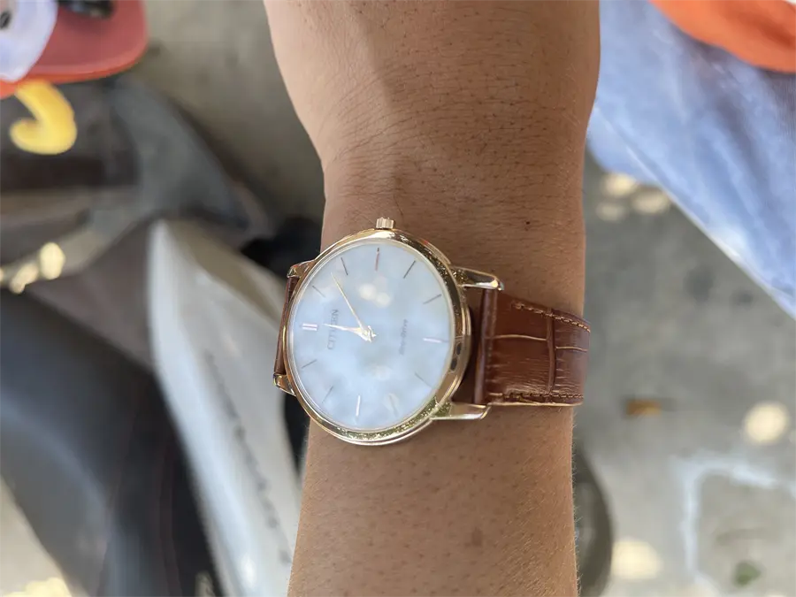 Khách hàng review Đồng hồ CITIZEN 39 mm Nam AR1133-15A 1