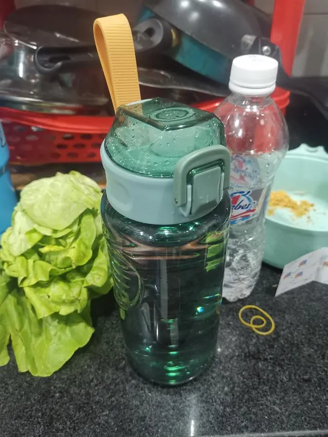 Khách hàng review Bình đựng nước nhựa 830 ml Delites WP-22811 1