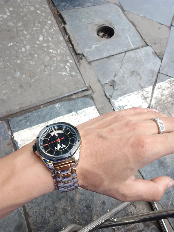 Khách hàng review Đồng hồ MVW 40 mm Nam MS024-01 2