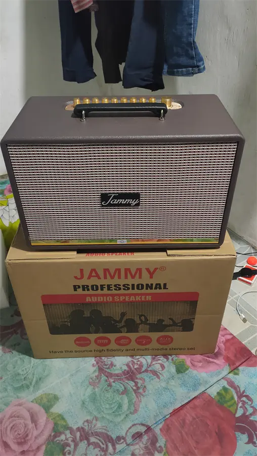 Khách hàng review Loa karaoke xách tay Jammy N2070K 350W 5