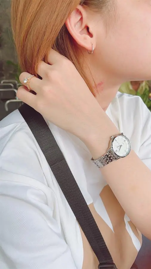 Khách hàng review Đồng hồ ELIO 30 mm Nữ ES027-C2 4