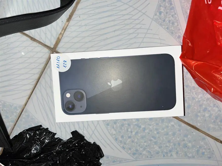 Khách hàng review Điện thoại iPhone 13 128GB 44