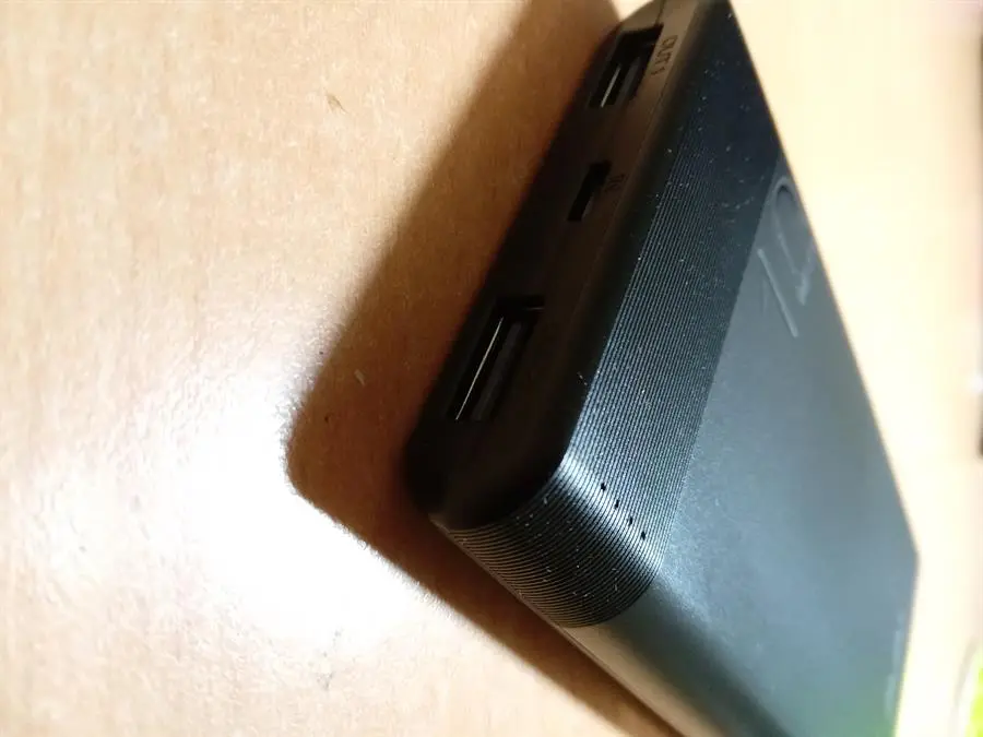 Khách hàng review Pin sạc dự phòng Polymer 10.000mAh 10W AVA  JP208 13