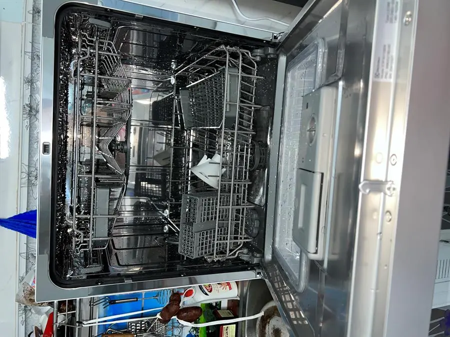 Khách hàng review Máy rửa chén mini Electrolux ESF6010BW 32