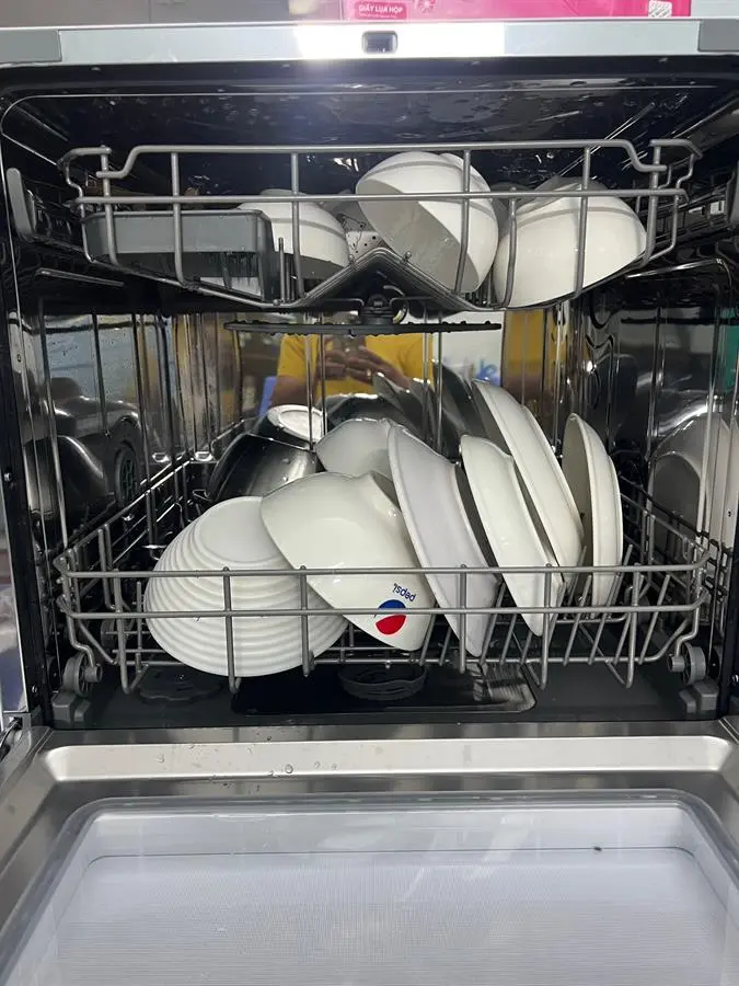 Khách hàng review Máy rửa chén mini Electrolux ESF6010BW 30