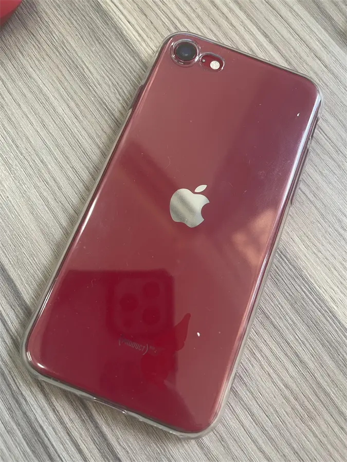 Khách hàng review Điện thoại iPhone SE 64GB (2022) 1