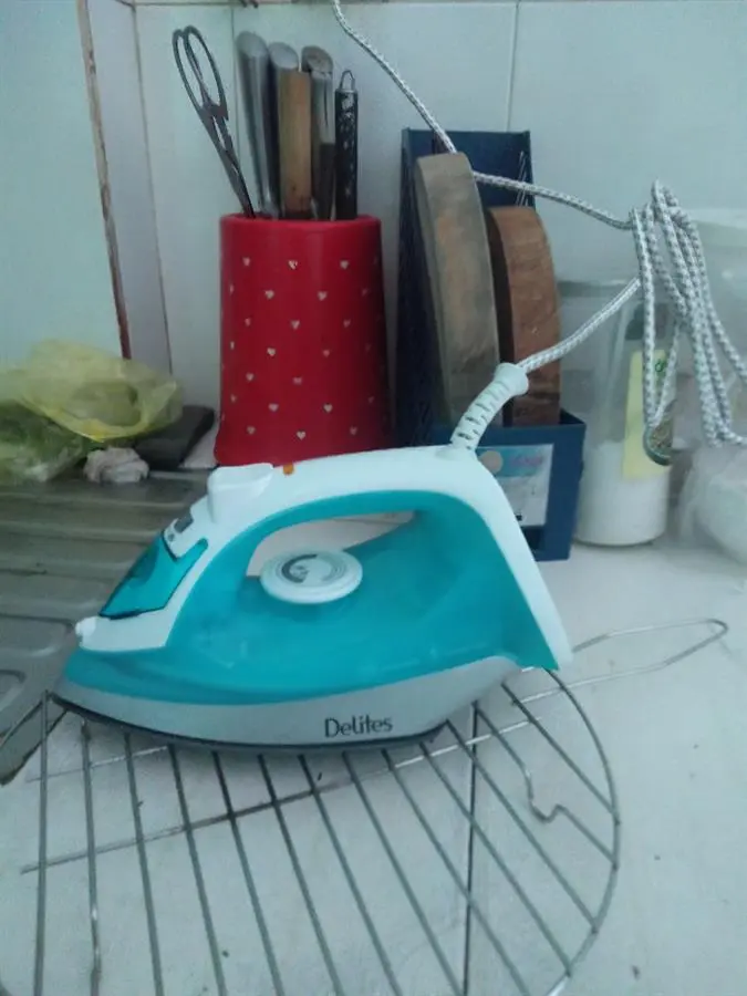 Khách hàng review Bàn ủi hơi nước Delites ES-2472 1740W 5