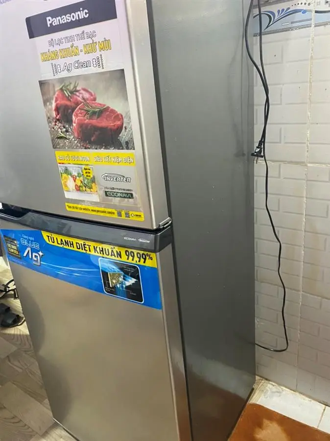 Khách hàng review Tủ lạnh Panasonic Inverter 234 lít NR-TV261APSV 20