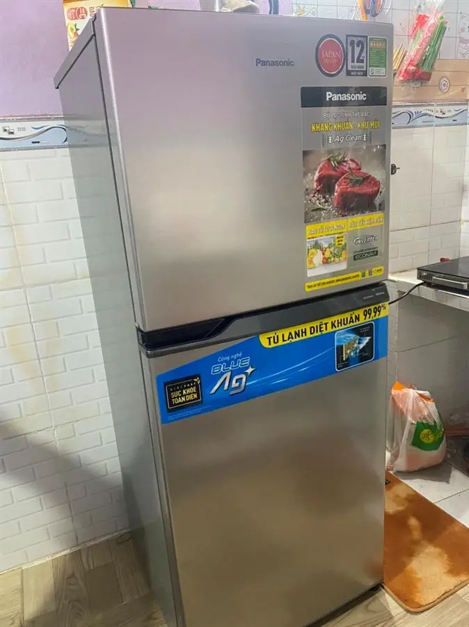 Khách hàng review Tủ lạnh Panasonic Inverter 234 lít NR-TV261APSV 19