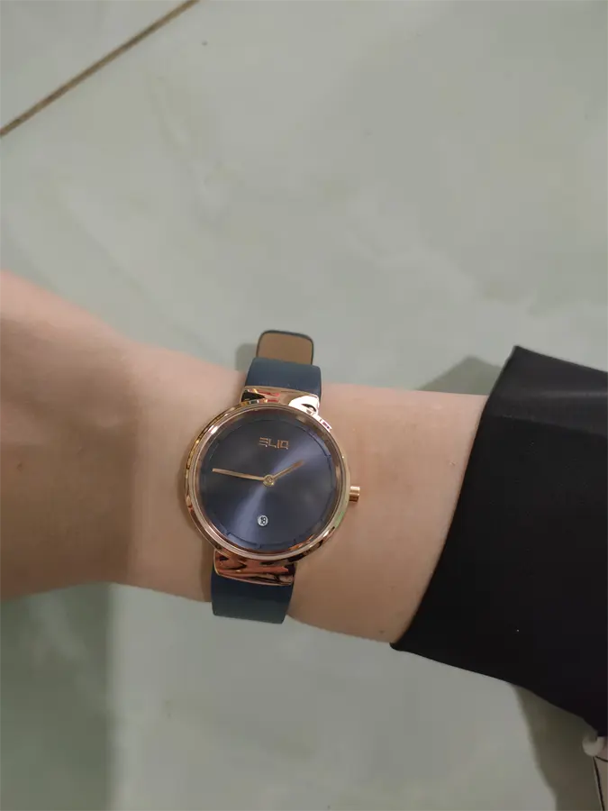 Khách hàng review Đồng hồ ELIO 29 mm Nữ EL067-02 1